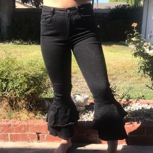 Ruffle black jeans